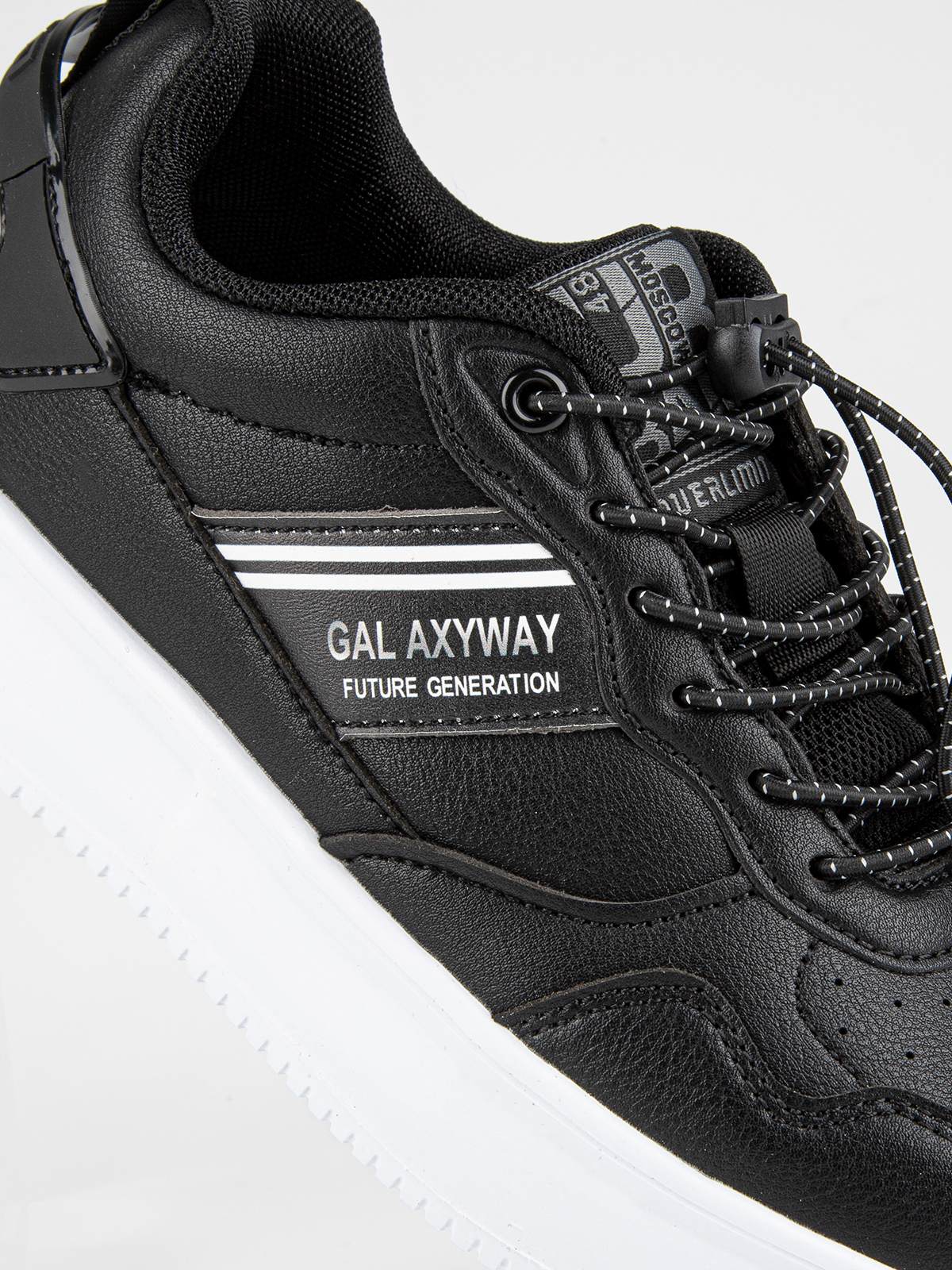 Кроссовки артикул:74755-30-3