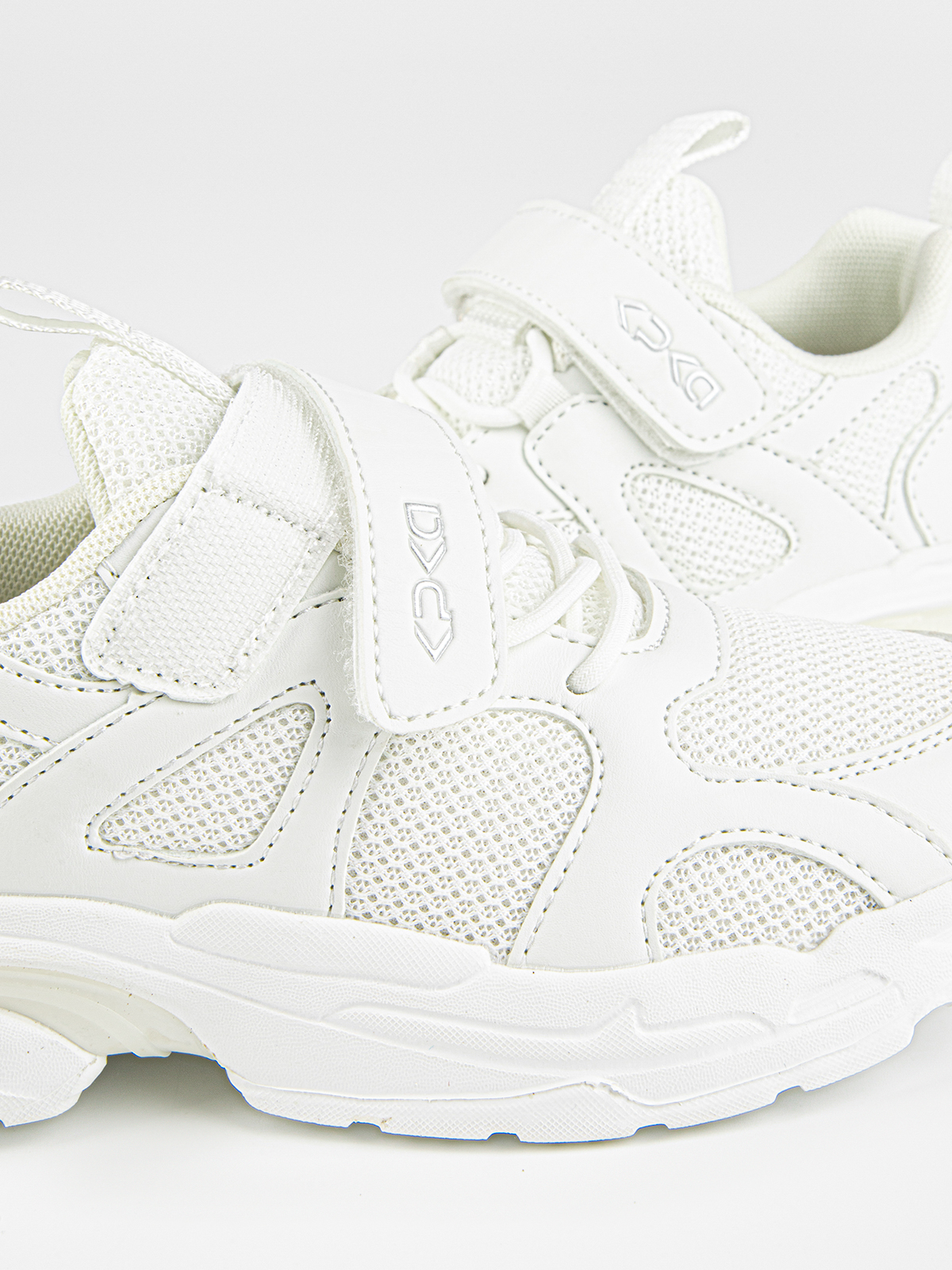 Кроссовки артикул:73965-10-9