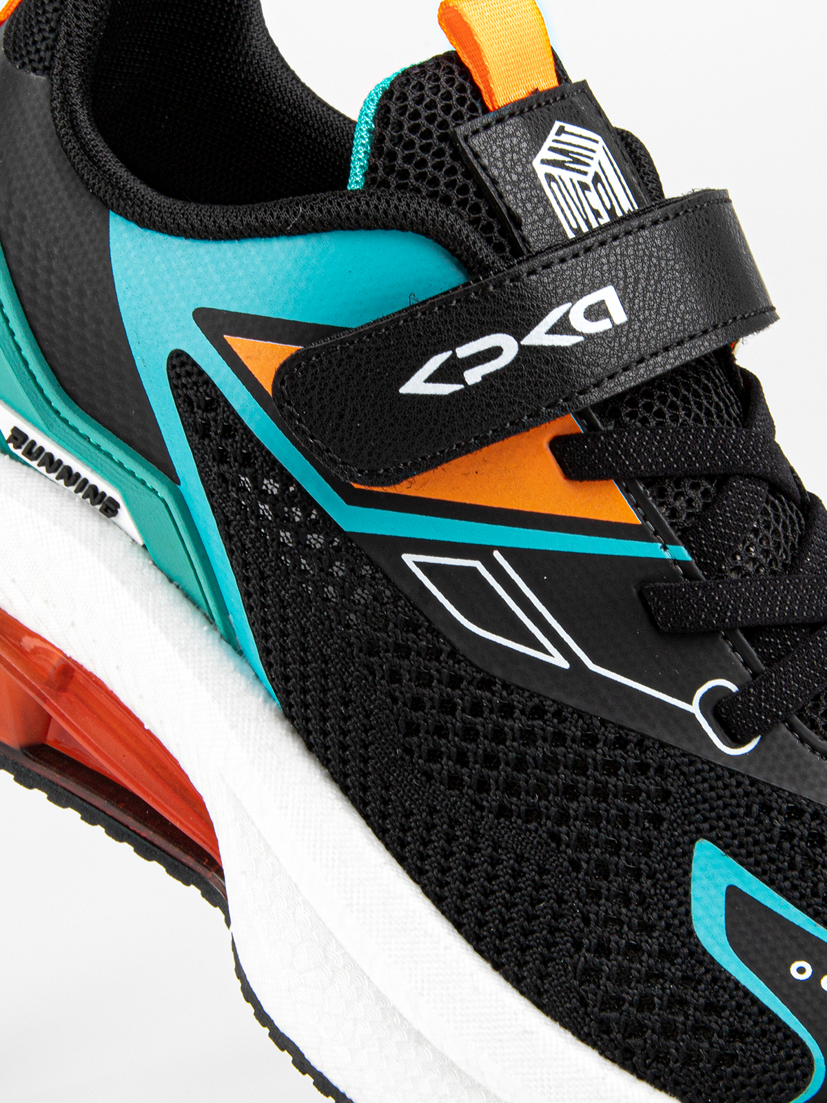 Кроссовки артикул:74818-11-3