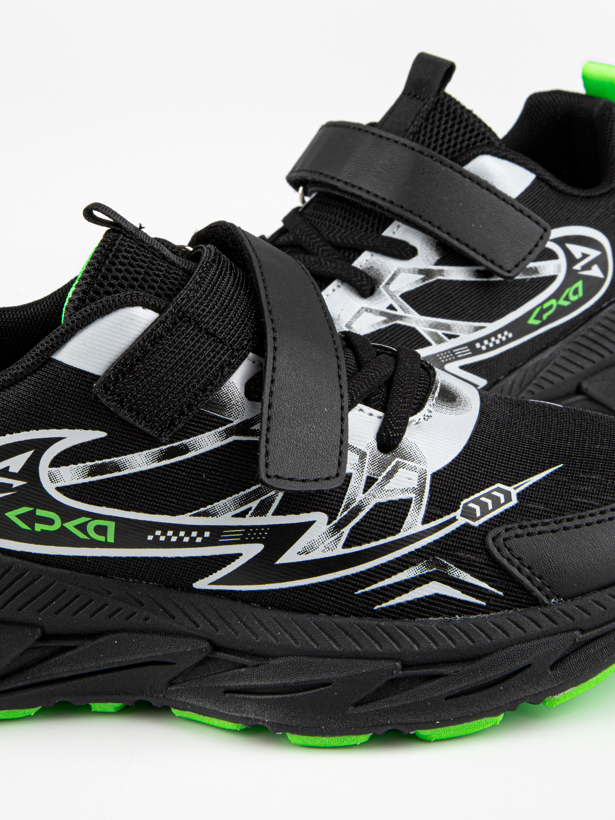 Кроссовки артикул:731138-10-9