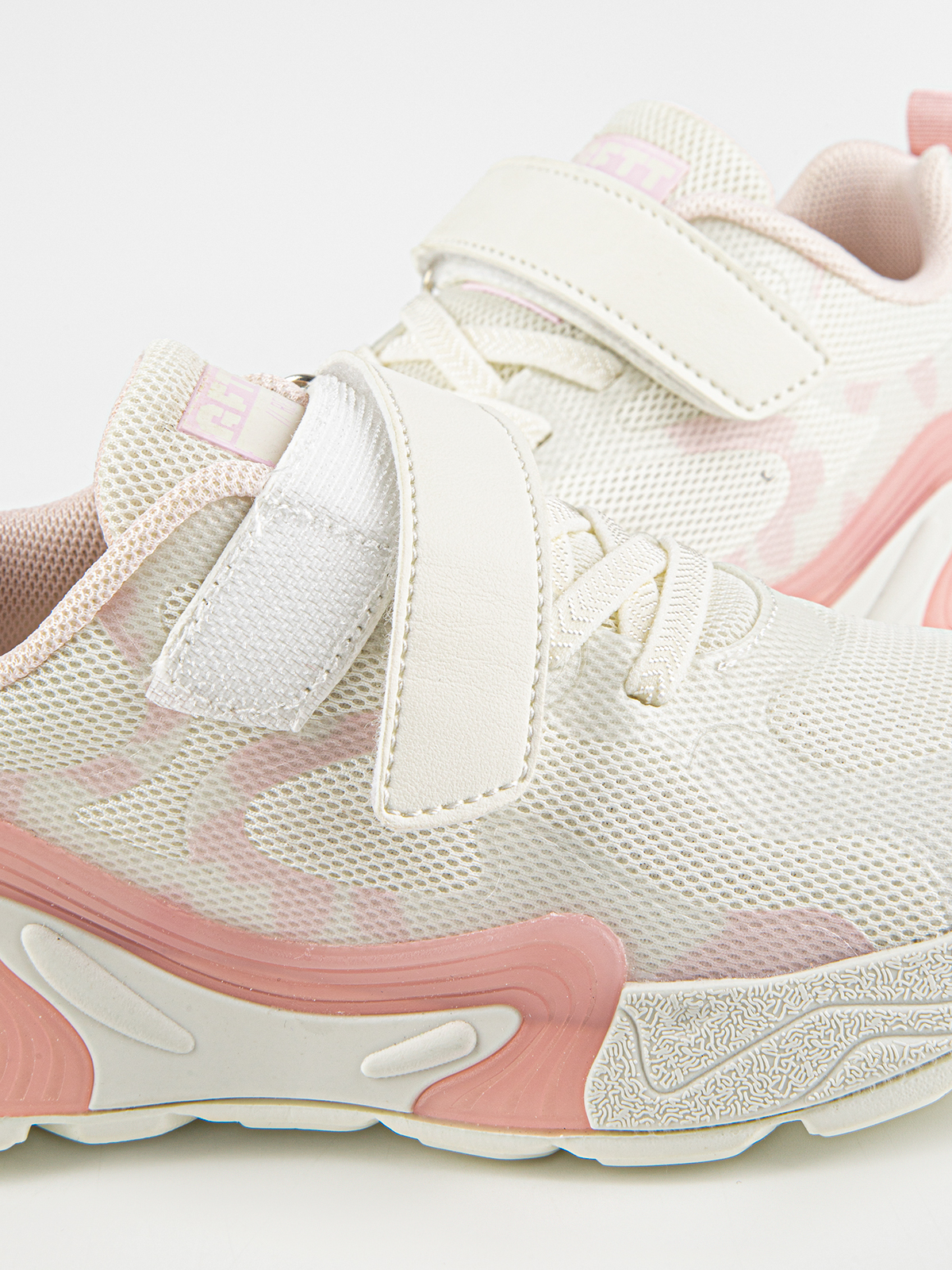 Кроссовки артикул:721151-10-9