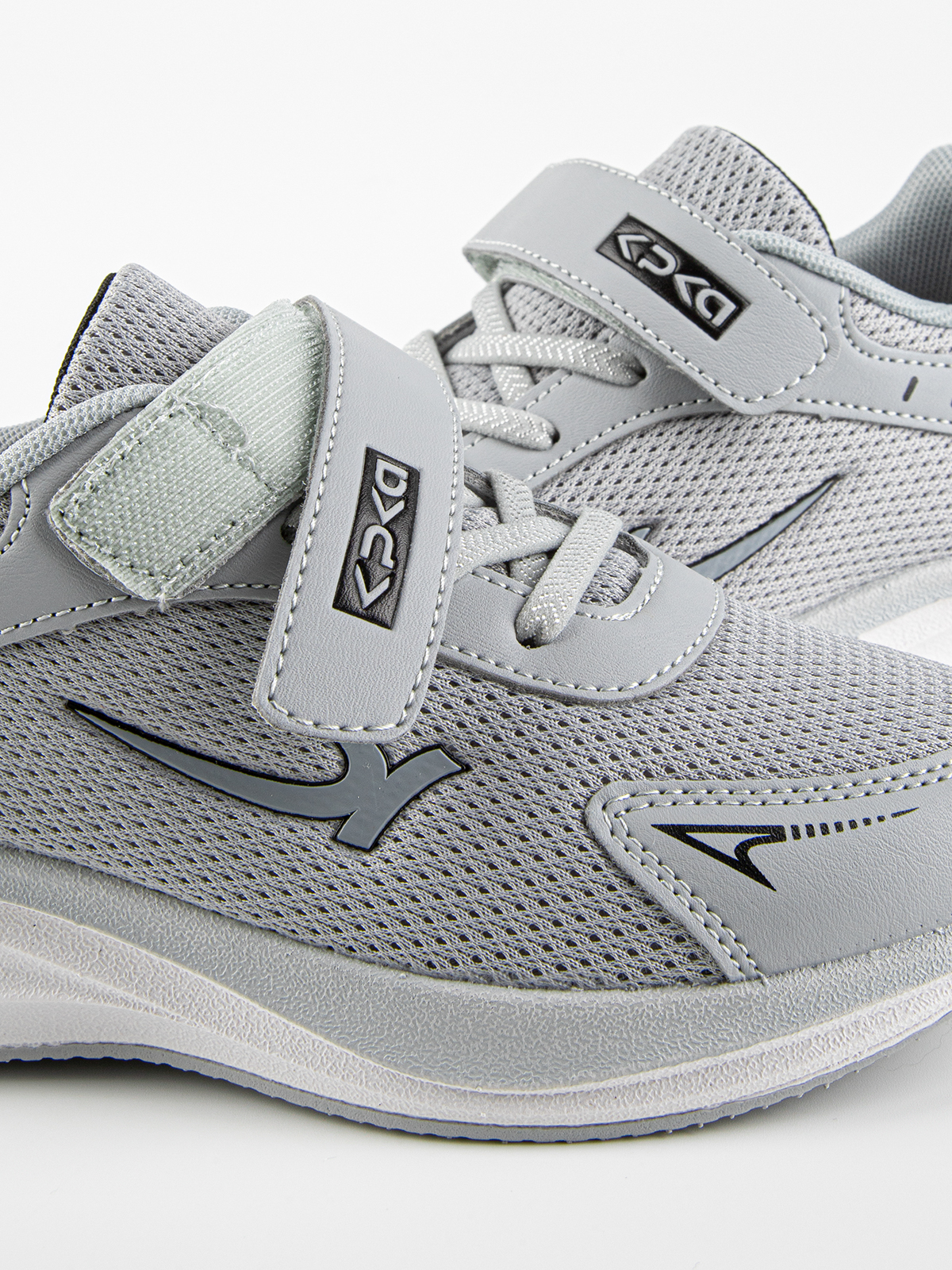 Кроссовки артикул:731226-2-10