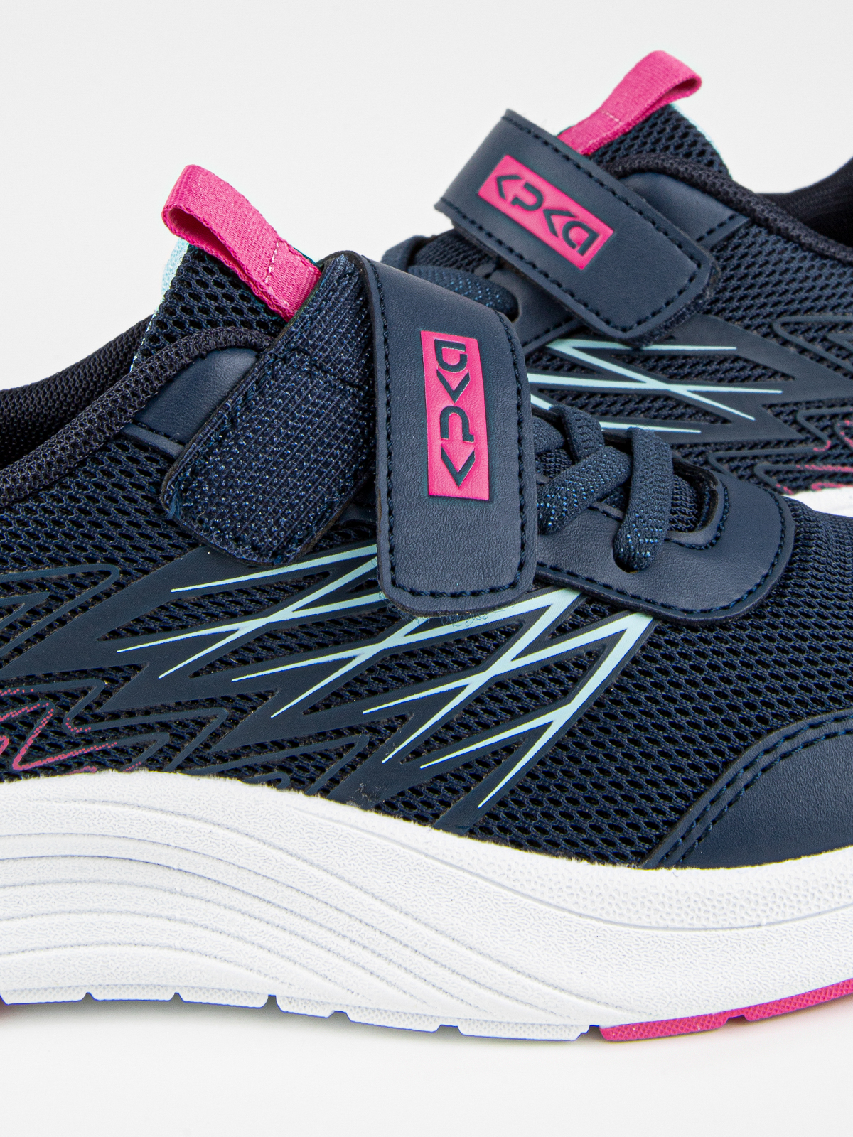 Кроссовки артикул:731227-2-10