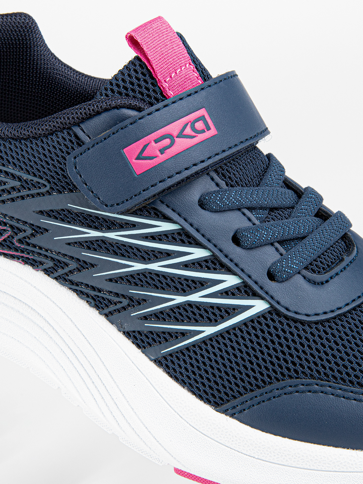 Кроссовки артикул:731227-2-3